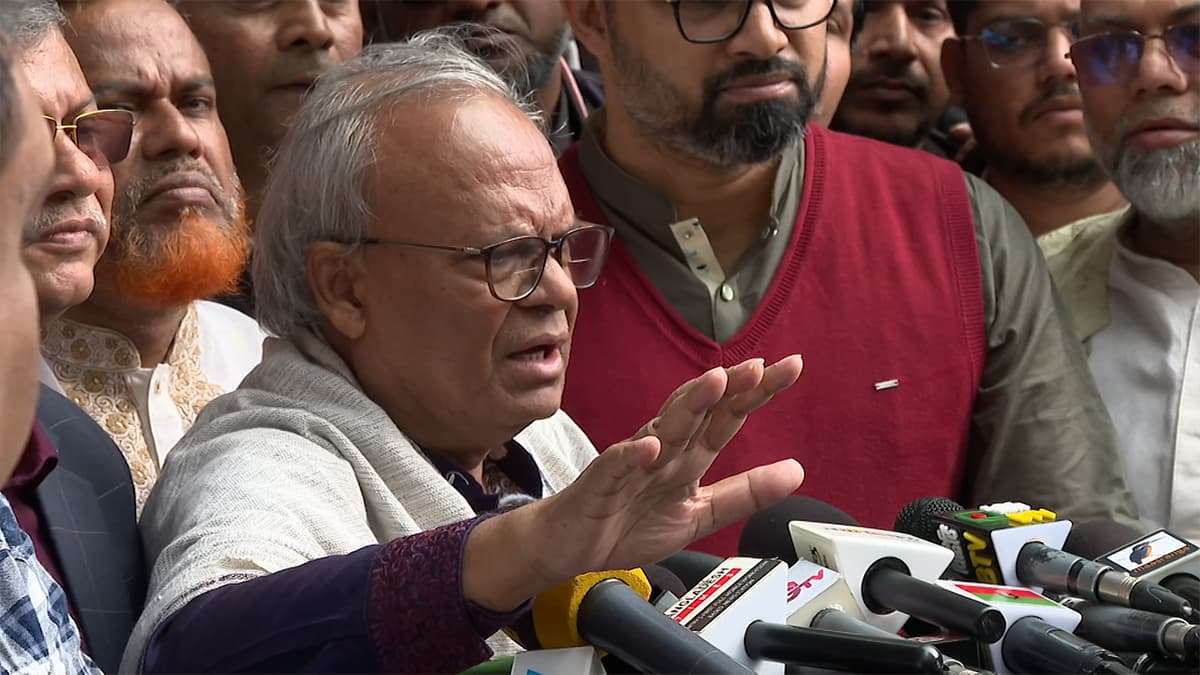 উপদেষ্টারা দল গঠন করলে নিরপেক্ষতা নিয়ে প্রশ্ন উঠবেই : রিজভী