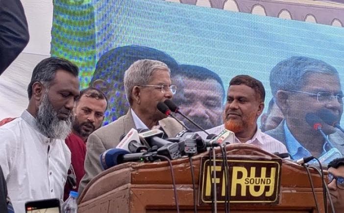 হাসিনা দেশ নিয়ে এখনো দুষ্টামি করছে : মির্জা ফখরুল