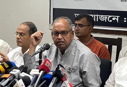 বিশৃঙ্খলা বাদ দিয়ে জাতীয় ঐক্য ধরে রাখতে হবে : দুদু