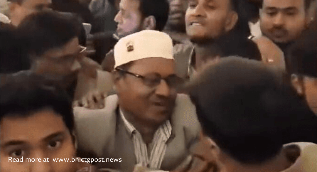 চট্টগ্রামে নেভি কনভেনশনে অভিযান: আ.লীগের এক নেতা গ্রেপ্তার, তিন নেতা টয়লেটে