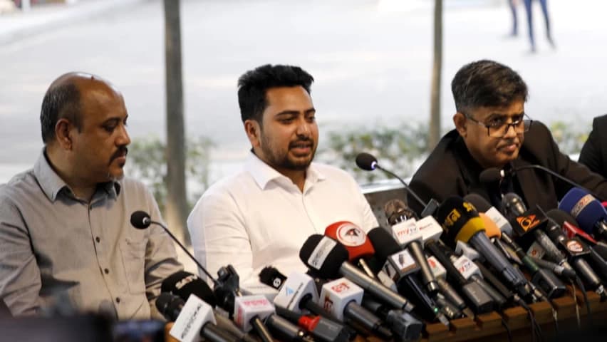 সরকারের বাইরে রাজপথে আমার ভূমিকা বেশি হবে: নাহিদ