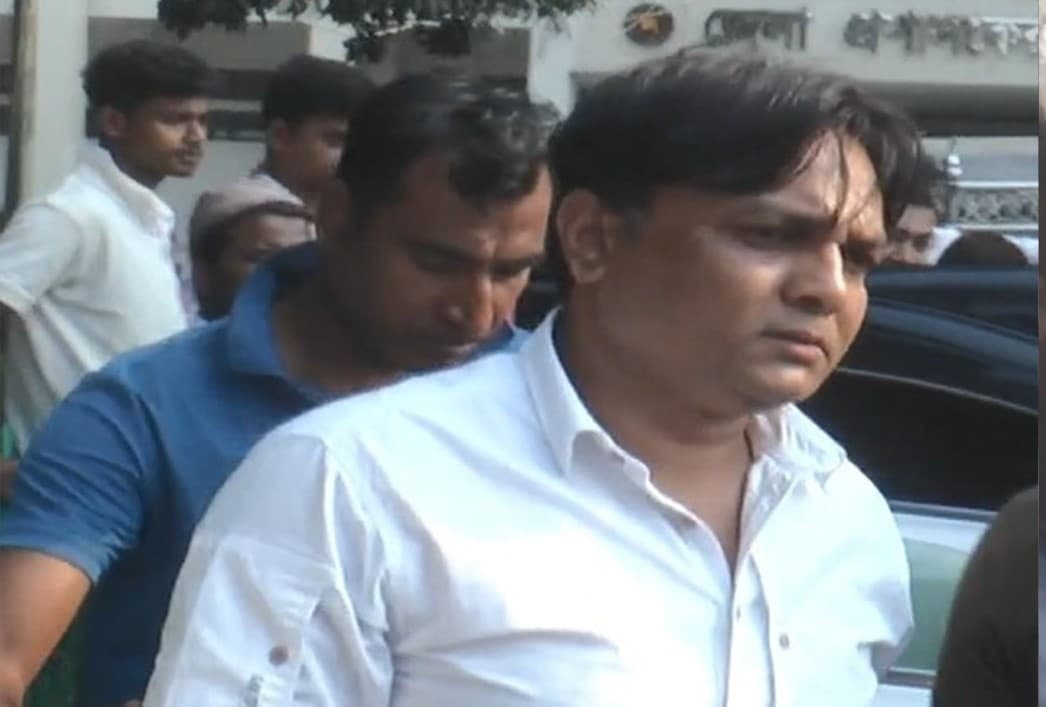 মাদারীপুরে ট্রিপল মার্ডারের ঘটনায় ‘আ.লীগ’ জড়িত থাকলেও ঘটনা দেখানো হচ্ছে ভিন্নখাতে!