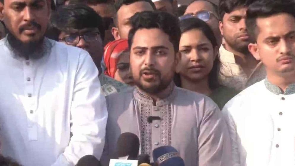 পুরনো সংবিধান রেখে নতুন বাংলাদেশ গড়া সম্ভব নয়: নাহিদ ইসলাম