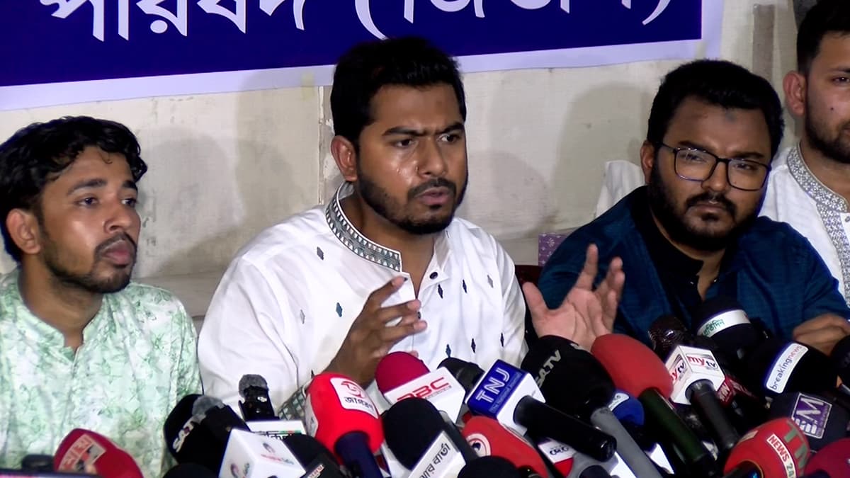 গণঅভ্যুত্থানের সেই ঐক্যে ফাটল সৃষ্টি হয়েছে : নুরুল হক