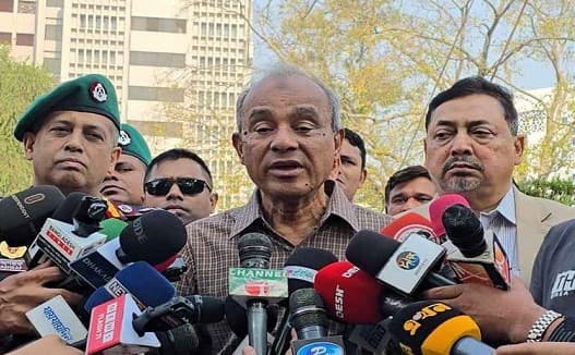 মানুষ চায় বর্তমান সরকার আরও ৫ বছর ক্ষমতায় থাকুক : স্বরাষ্ট্র উপদেষ্টা