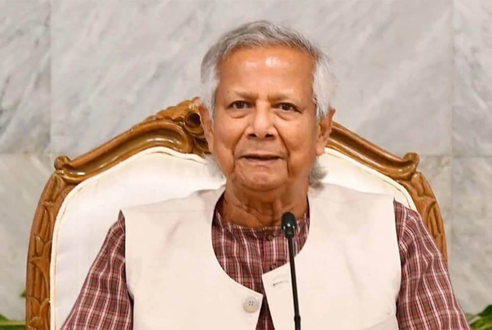 ট্রাম্পের শুল্ক ঘোষণার ইস্যু নিয়ে জরুরি সভা ডেকেছেন প্রধান উপদেষ্টা