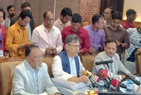 অন্তর্বর্তী সরকারকে আন্তরিকভাবে সহযোগিতা করছে বিএনপি : সালাহউদ্দিন