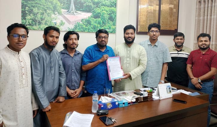 চবিতে চাকসু নির্বাচনের দাবিতে ছাত্রশিবিরের স্মারকলিপি প্রদান